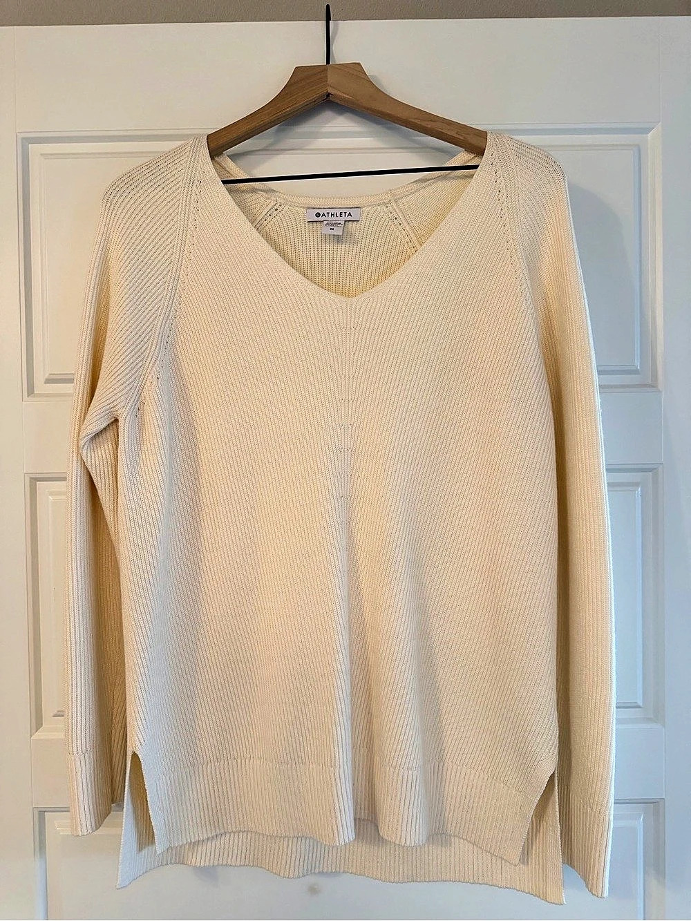 Athleta Hanover Refined V-Neck Sweater Cream